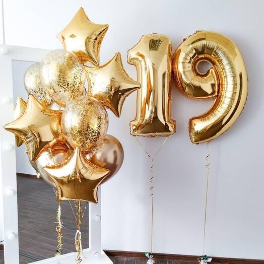 19 number foil with balloons bouquet
