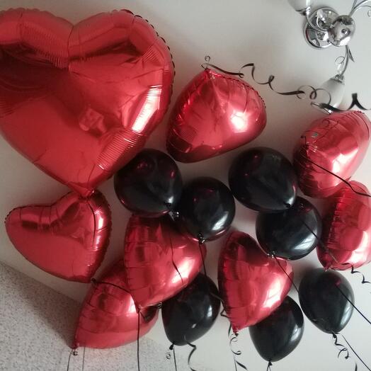 Red Heart Foil & Black Latex Ceiling Balloons