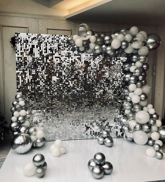 Christmas Balloons Photo Zone
