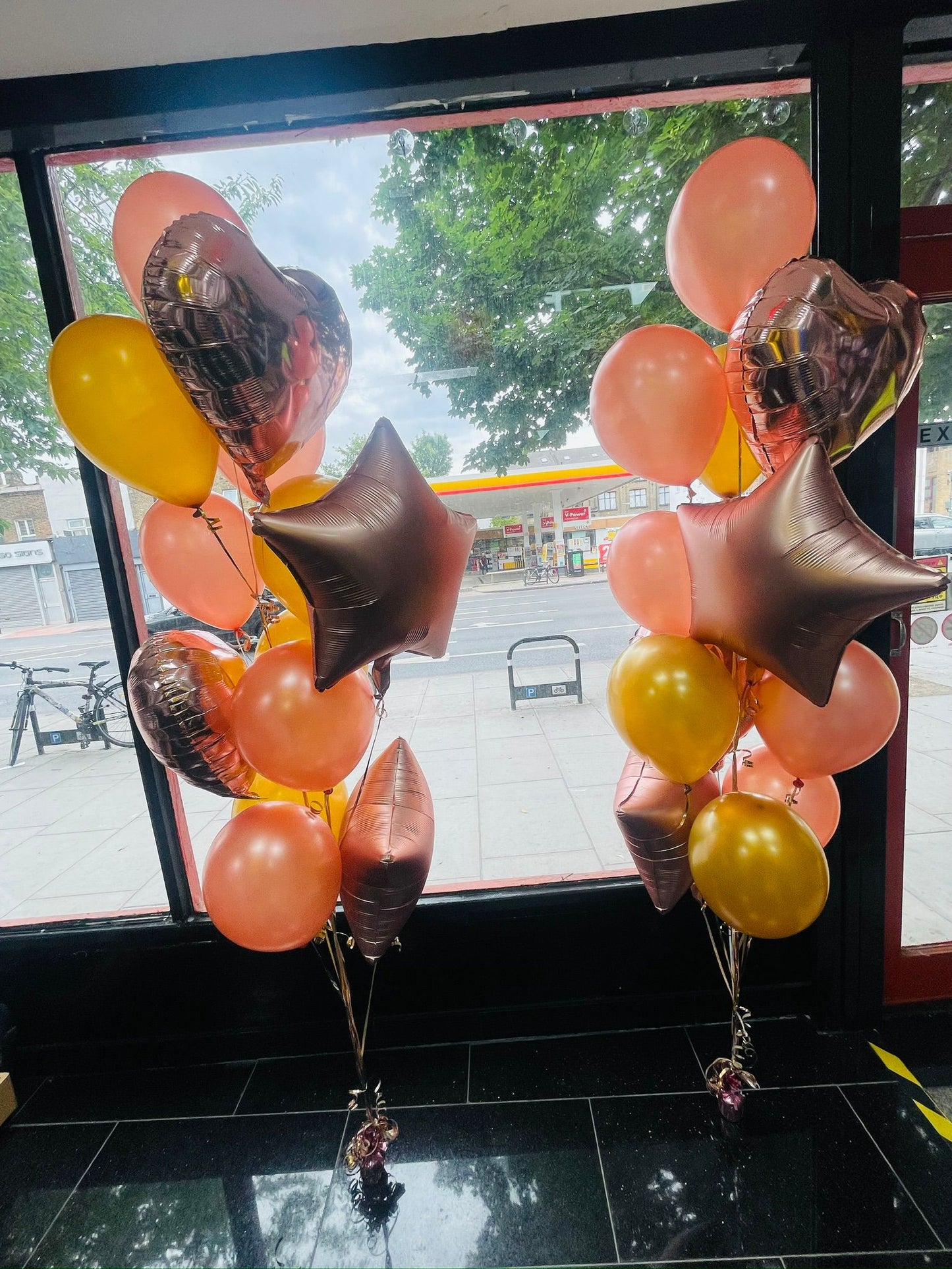 2* Star and Heart foil balloons with latex balloon bouqute
