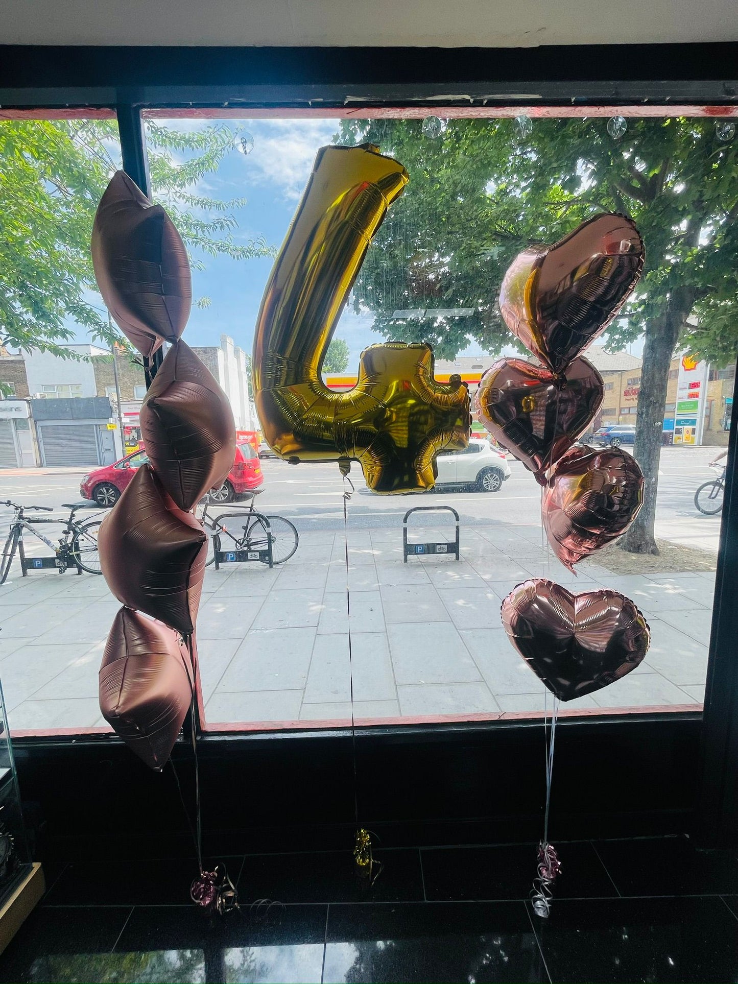 4 NUMBER AND FOIL BALLOON BOUQUETS