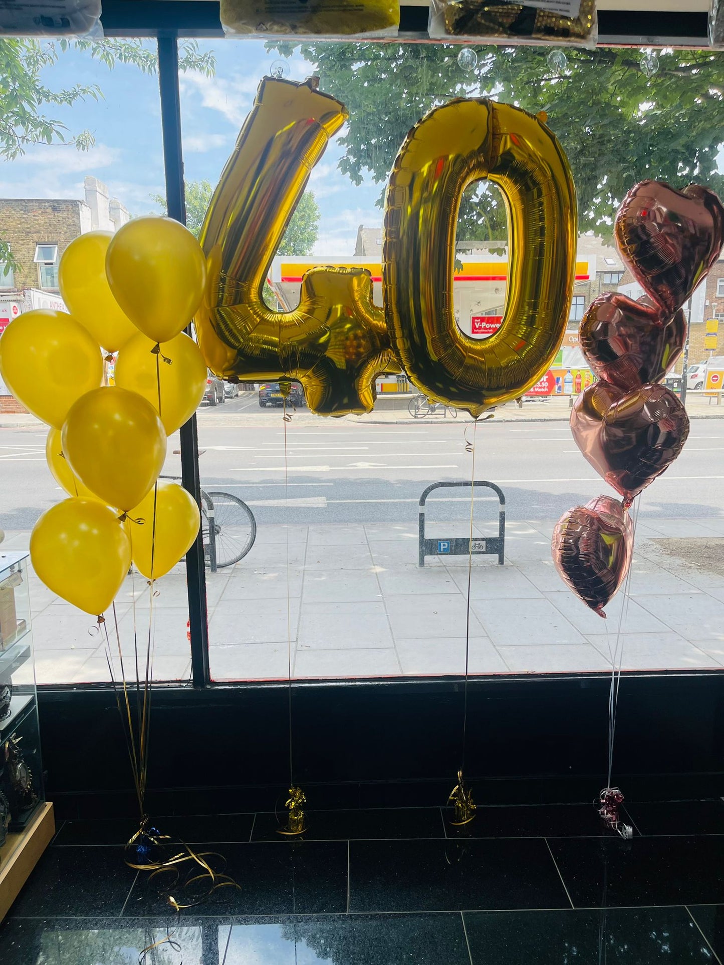 40 NUMBER FOIL BALLOON AND LATEX BALLOONS BOUQUET