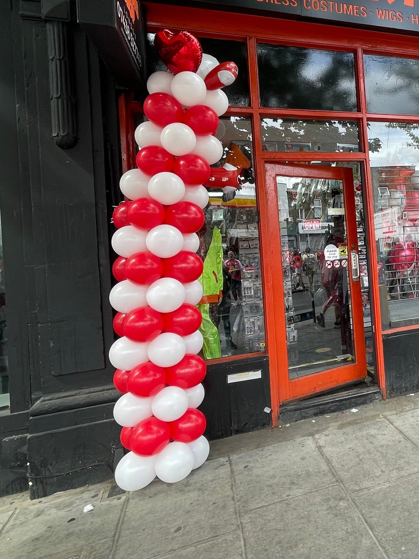 Red And White Latex Balloons Pillar (Air Filled)